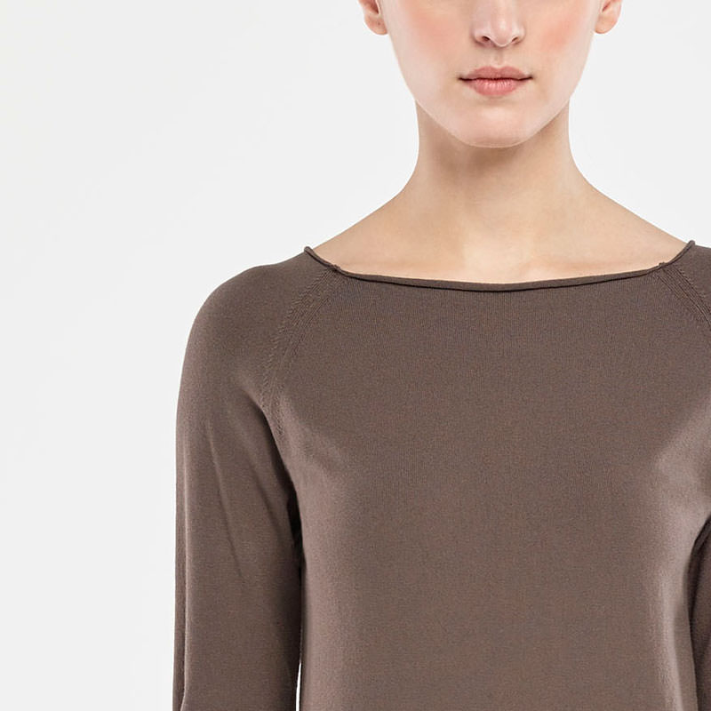 Sarah Pacini SWEATER MIT U-BOOT-AUSSCHNITT Vorne