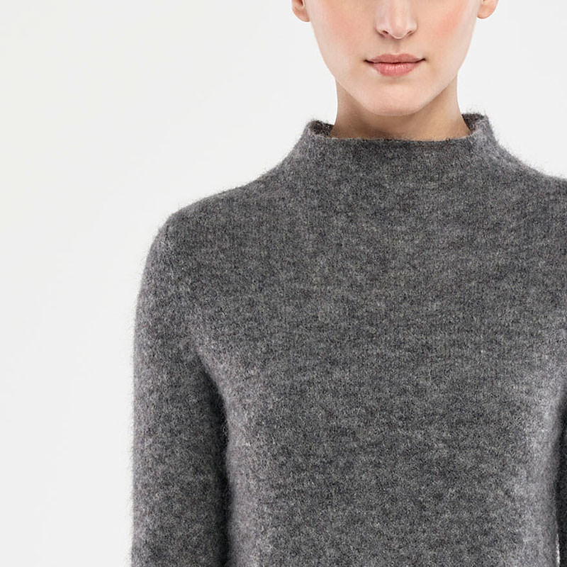 Sarah Pacini PULL EN MOHAIR – COL MONTANT De face