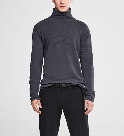 Sarah Pacini Stehkragenpullover - webmuster - front