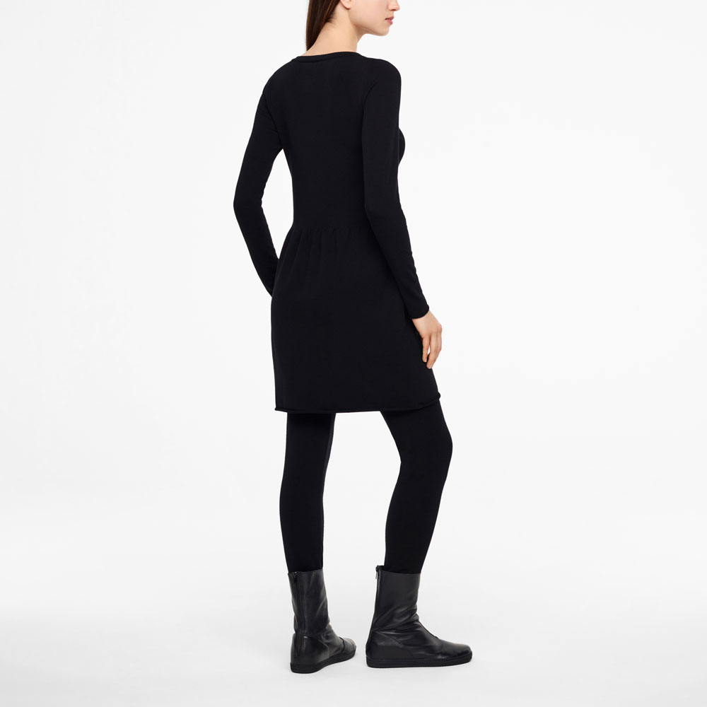Sarah Pacini ROBE AU GENOU Derrière