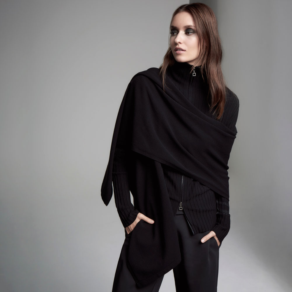 Sarah Pacini Essential scarf Back view