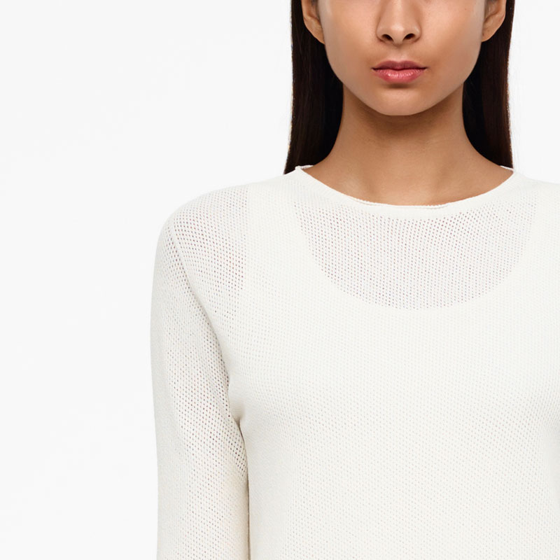 Sarah Pacini NAHTLOSER RUNDHALS-SWEATER Vorne