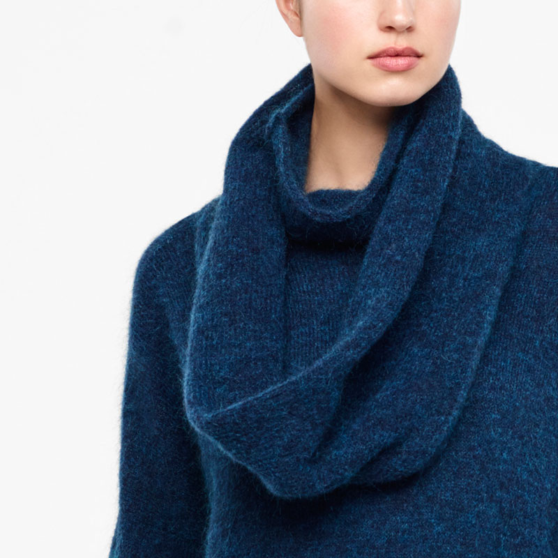 Sarah Pacini COL MOHAIR De face