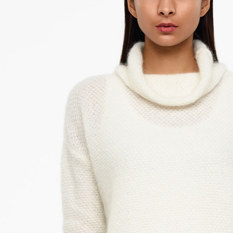 Sarah Pacini MOHAIR-MERINO-SWEATER - SCHIMMERNDER STRICK Vorne