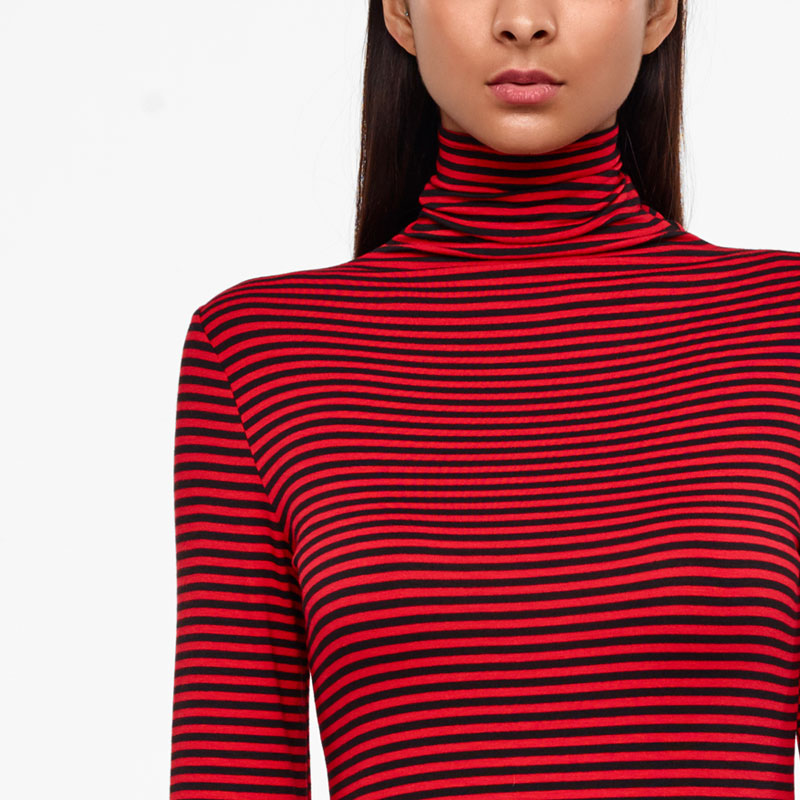 Sarah Pacini TOP RAYÉ - YASMINE De face