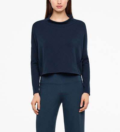 Sarah Pacini KURZER TRICHTER-SWEATER Vorne