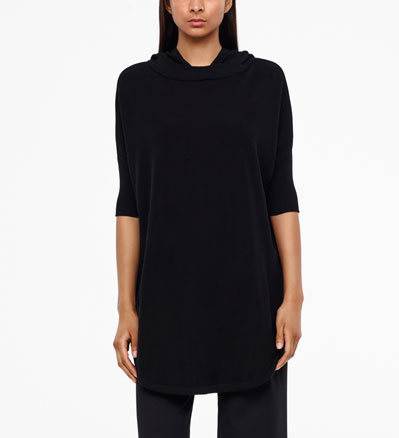 Sarah Pacini URBAN TRUI MET KAP - KORTE MOUWEN Voorzijde