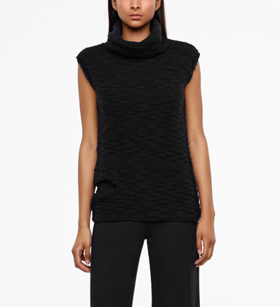 Sarah Pacini PULL - EFFET SEERSUCKER De face