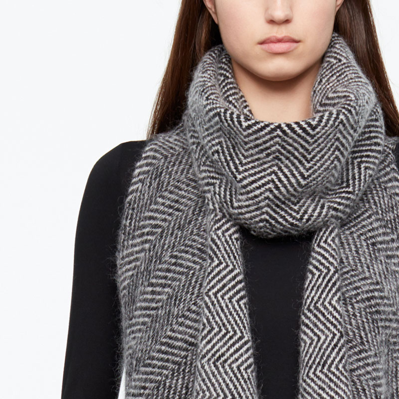 Sarah Pacini CARDIGAN SANS MANCHES - CHEVRONS De face