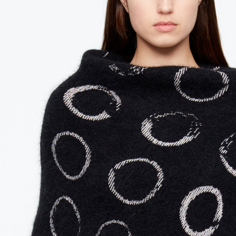 Sarah Pacini PONCHO - CERCLES De face