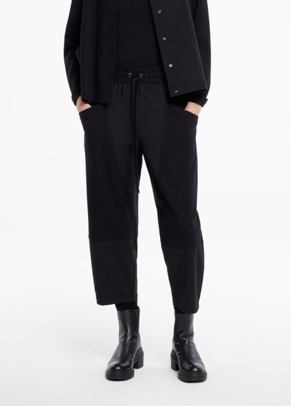 Buy your women's pants online at Sarah Pacini