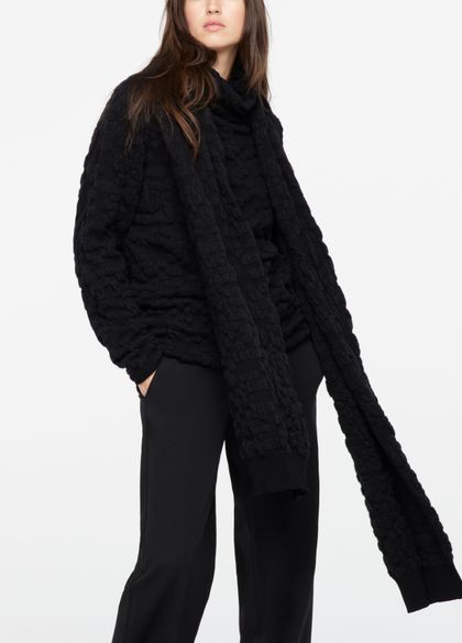 Sarah Pacini Textured scarf - qr code